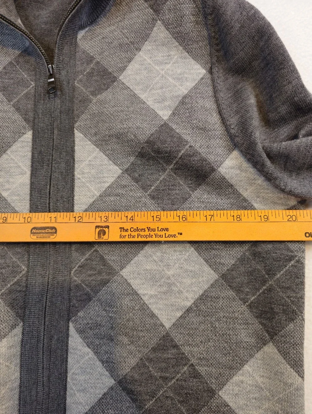 Banana Republic Men's Gray Argyle Zip Cardigan Sweater  100%  Wool‎ Size M